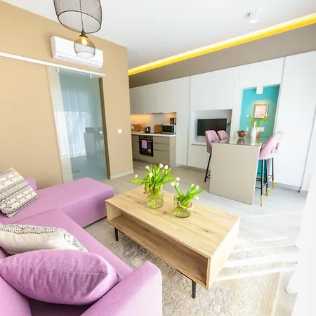 De Lux Ms 1 - C Paralimni